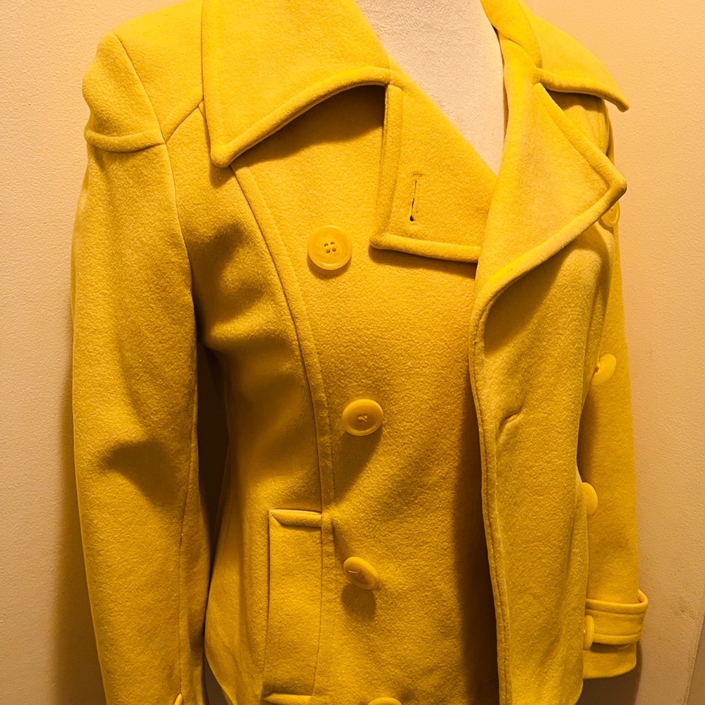 Yellow Coat women size M
